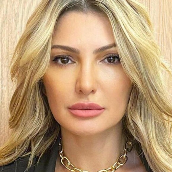 Em áudios vazados, Antonia Fontenelle assume dívidas e pede ajuda