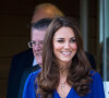 Kate Middleton vai usar um look com 'um toque de azul'. Informação foi confirmada pela própria Princesa de Gales