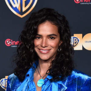 Bruna Marquezine começou a divulgar 'Besouro Azul', seu primeiro filme internacional