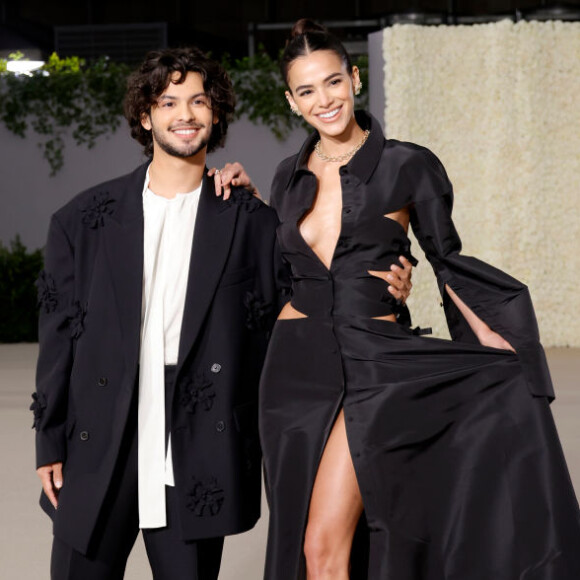 Bruna Marquezine e Xolo Maridueña já protagonizaram muitos momentos juntos