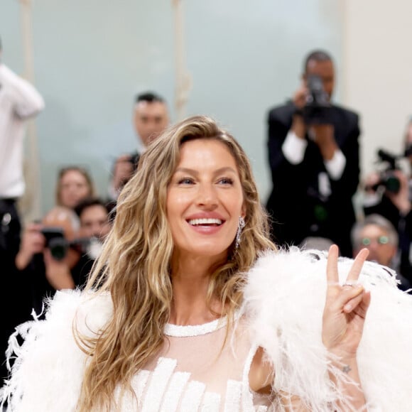 O MET Gala 2023 foi um dos primeiros eventos grandiosos de moda de Gisele Bündchen após a separação de Tom Brady