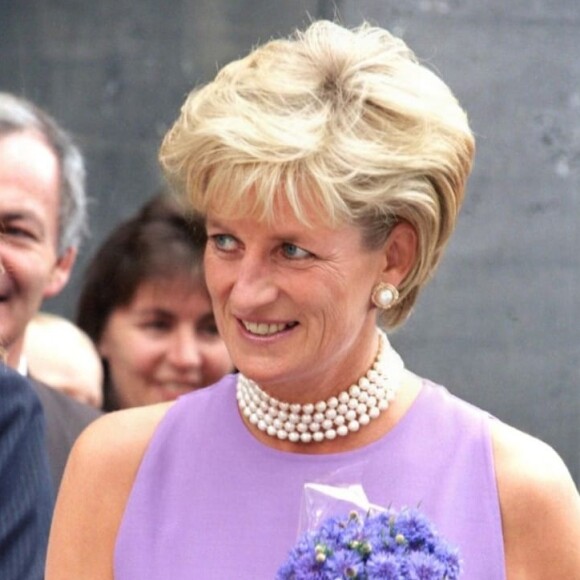 Princesa Diana envelhecida através da tecnologia: imagem da ex-mulher de Charles ganhou traços de expressão em aplicativo