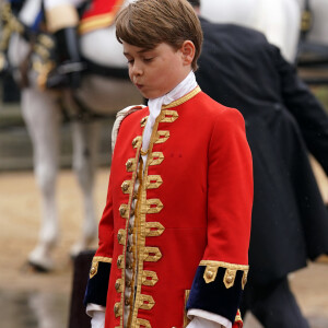 Coroação de Rei Charles III: o príncipe George pareceu um tanto entediado