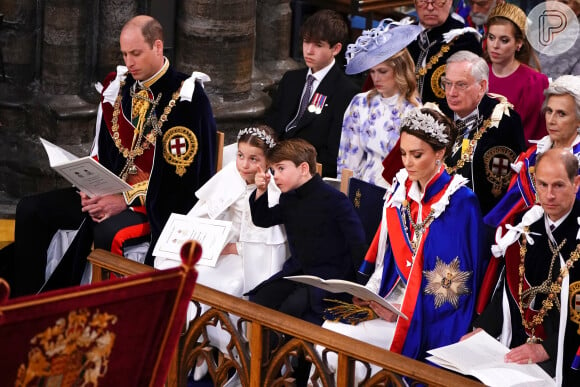 Coroação de Rei Charles III: a princesa Charlotte e o príncipe Louis ficaram atentos à cerimônia de coroação do avô, a primeira na Família Real em 70 anos
