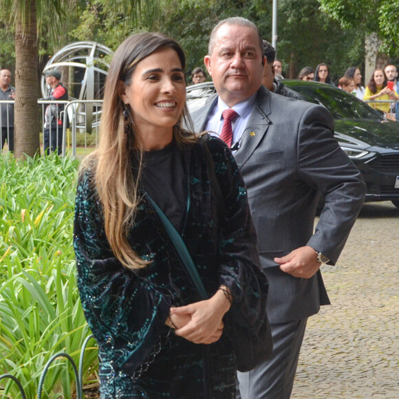 Wanessa Camargo não tirou o sorriso do rosto, o que causou polêmica entre internautas no Instagram