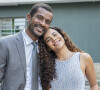 Na novela 'Vai na Fé', filha de Sol (Sheron Menezzes), Jenifer (Bella Campos) procura Ben (Samuel de Assis) e relata que crê em mudança de comportamento do pai, Theo (Emilio Dantas)