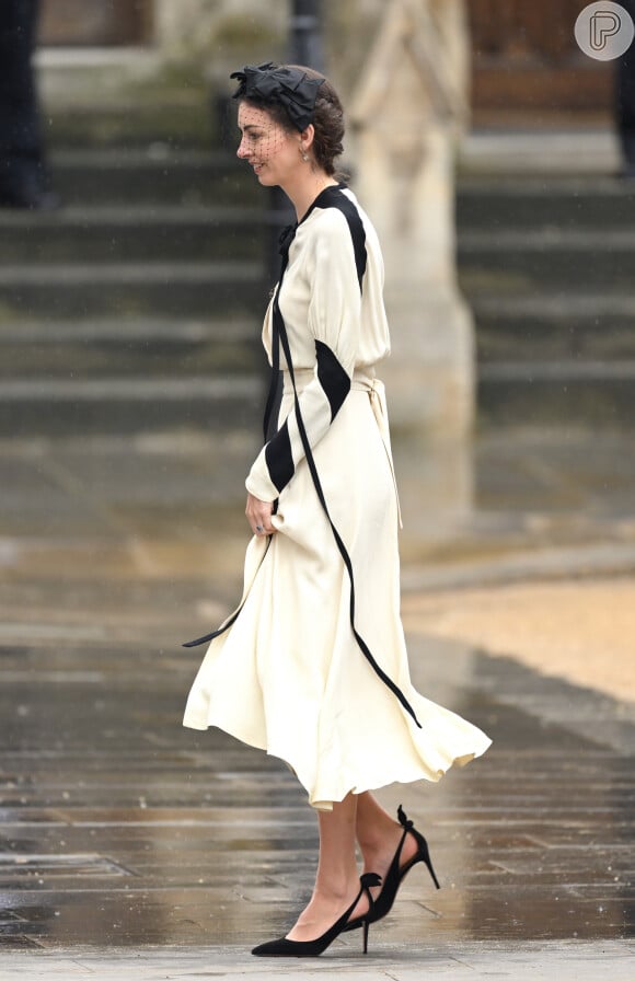 Rose Hanbury foi para a coroação do Rei Charles III com um sapato idêntico ao que Kate Middleton utilizou no dia anterior