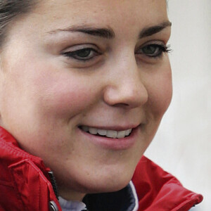 Sobrancelhas podem transformar rosto por completo e Kate Middleton comprova essa máxima