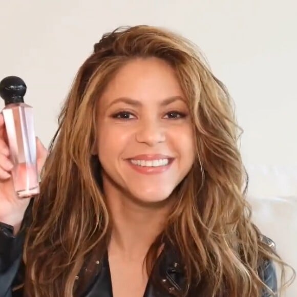 Shakira se lançou no mercado de perfumes em 2009 e tem fragrâncias que são sucesso de vendas