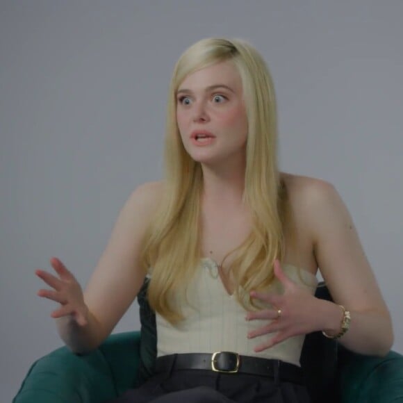 Elle Fanning participa do quadro com Jenna e fez suas revelações.