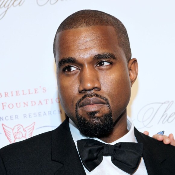 Milhares de internautas expressaram suas opiniões sobre a festa de Kanye West