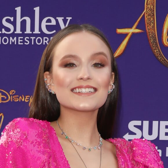 Larissa Manoela brilha com vestido rosa em première de 'Aladdin', em 2019