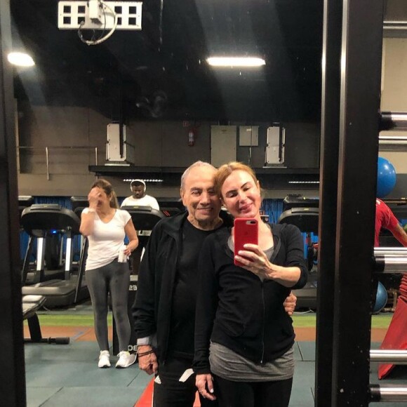 Marilene Saade fala sobre polêmica no SBT com Leo Dias por resultado de harmonização facial de Stenio Garcia: 'Agredida e invadida'