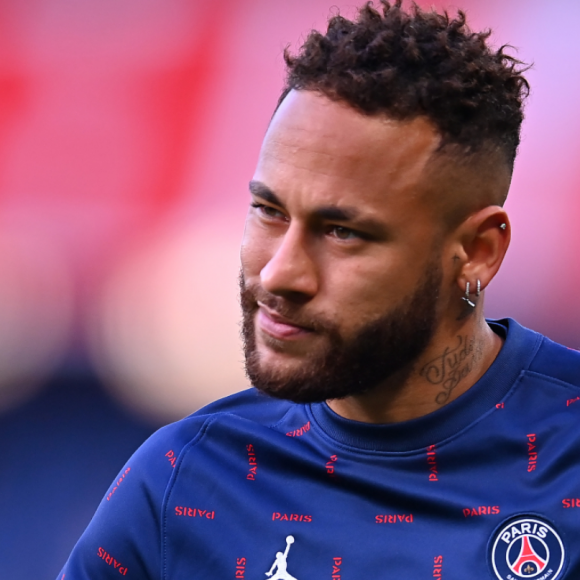 Neymar está ansioso para saber se será pai de outro menino ou será de sua primeira menina.