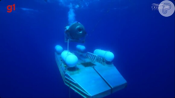 Imagens do submarino que fazia a 'viagem' até o Titanic.