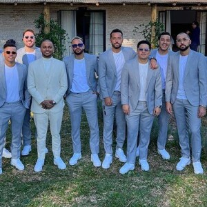 Os padrinhos reunidos antes do casamento.