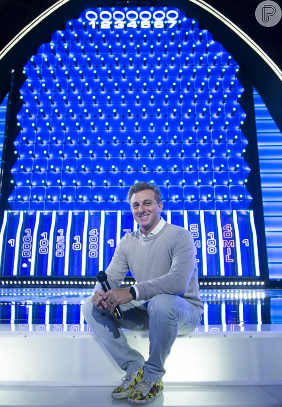 Luciano Huck deu entrevista ao podcast 'PodPah'