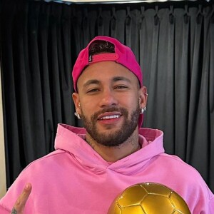Neymar não se pronunciou sobre mensagem para Celeste Bright