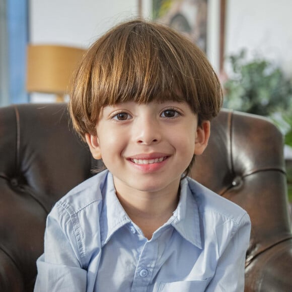 Theo Matos estará na novela 'Fuzuê' como filho de Marina Ruy Barbosa e Felipe Simas.