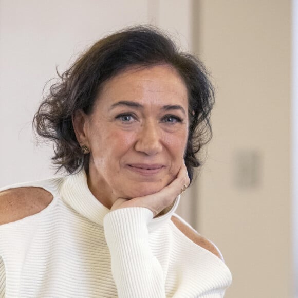 Lilia Cabral será Bebel ter que perderá o marido logo no começo de 'Fuzuê'.