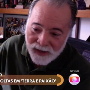 Tony Ramos mostrou um pouquinho do roteiro de 'Terra e Paixão' para os telespectadores do 'Encontro'.