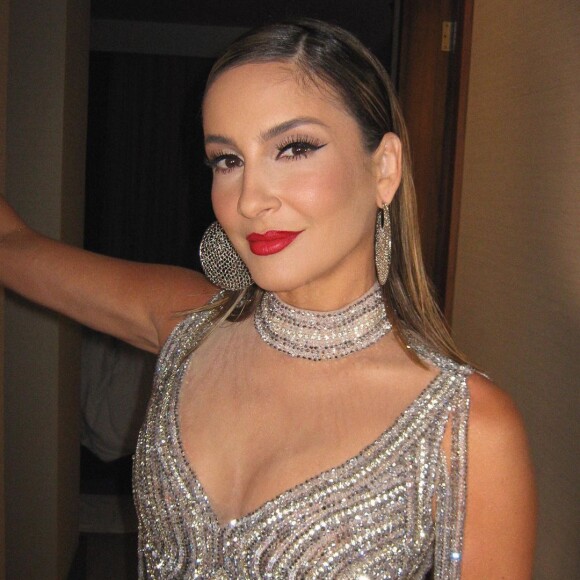 Claudia Leitte chegou a ser vaiada em um show durante as campanhas eleitorais