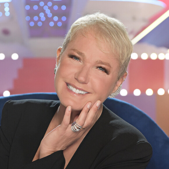 Xuxa Meneghel foi ao 'Mais Você' de Ana Maria Braga divulgar o documentário que narra sua vida pessoal e artística