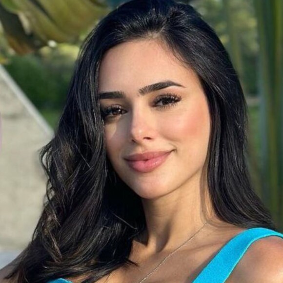 Bruna Biancardi aposta em look fashionista na reta final da gravidez