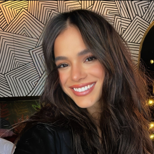 Bruna Marquezine passou por um pouso de emergência em 2021 ao lado de sua empresária, Juliana Montesanti