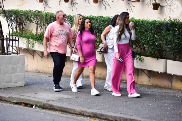 Bruna Biancardi foi flagrada na região de Jardins, em São Paulo, ao chegar em uma gravação no início da noite desta quinta-feira (27)