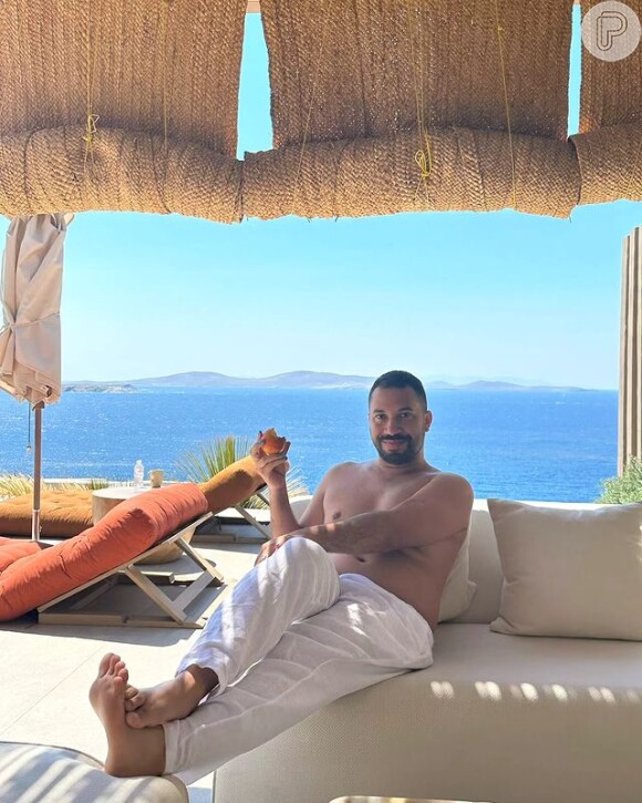 Gil Vigor se hospeda em luxuosa vila na Grécia com diária a partir de R$ 52 mil