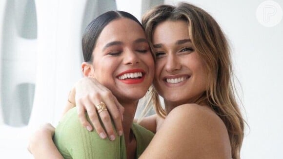 Bruna Marquezine e Sasha Meneghel compartilham fotos e vídeos no show da Taylor Swift nas suas redes sociais