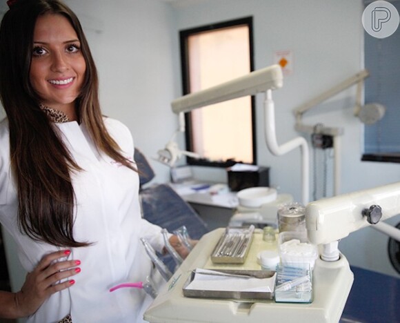 Tamires Peloso é cirurgiã-dentista
