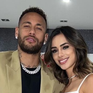 Neymar e Bruna Biancardi terão que se acostumar a novas normas sociais no país