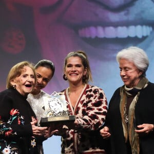 Laura Cardoso, de 95 anos, ganhou o Troféu Oscarito pelo Conjunto da Obra