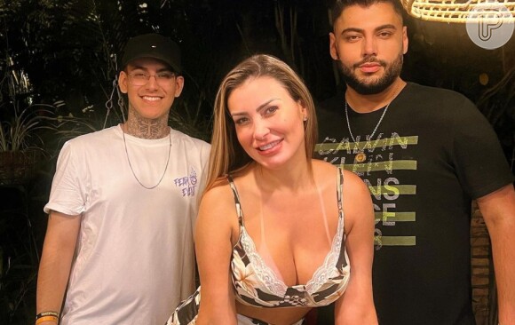 Filho de Andressa Urach, Arthur, compra guerra com o avô e dispara: 'Está qurendo midia, como sempre, nas costas da minha mãe'