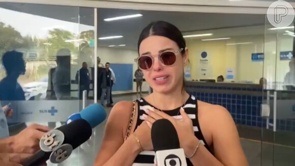 Sthefany Brito chorou e disse não poder revelar o estado de saúde do irmão