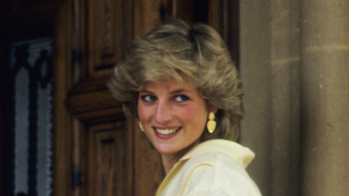 Decepção de Princesa Diana com Rei Charles III vem à tona em gravação; problema envolve nascimento de Harry