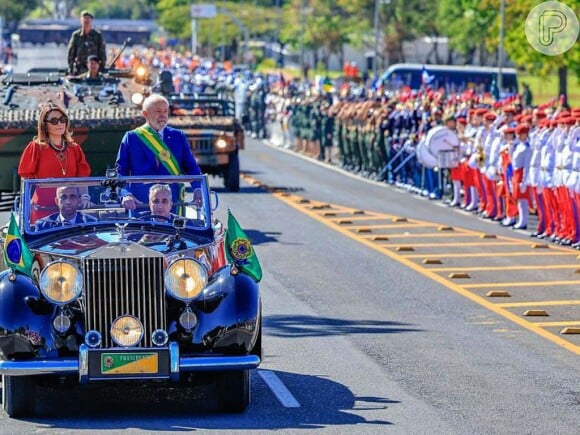 Janja Lula apostou em um vestido minimalista criado por uma estilista brasiliense