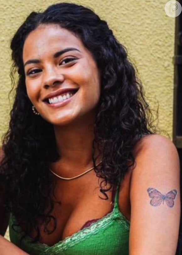 Foto Bella Campos Surgiu Com A Tatuagem Em Homenagem A Mc Cabelinho Coberta Purepeople 