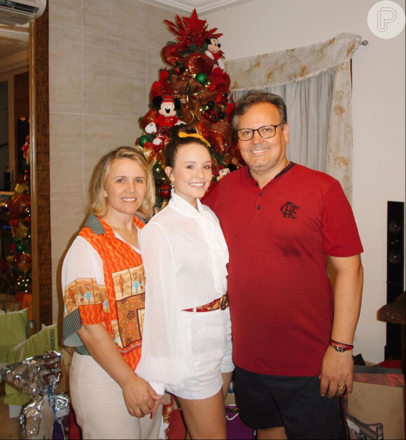 Larissa Manoela abriu mão de um patrimônio de R$ 18 milhões para os pais