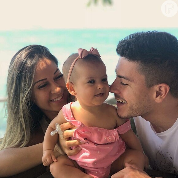 Sophia Aguiar, filha de Maíra Cardi e Arthur Aguiar, nasceu em 2018
