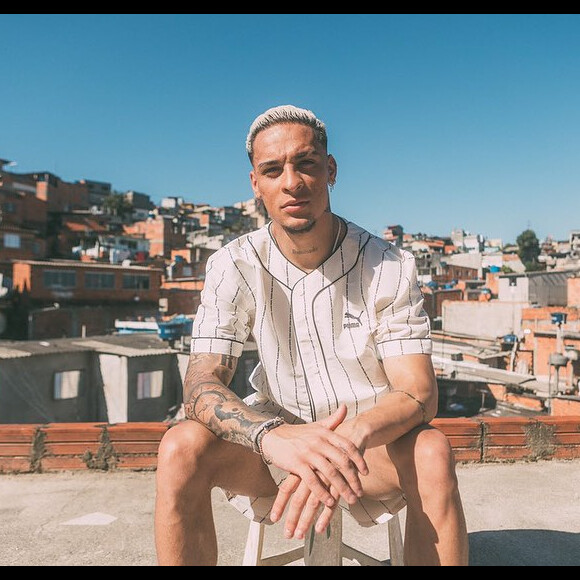 Antony, jogador do Mancheter e da Seleção, vem sendo investigado no Brasil e na Inglaterra