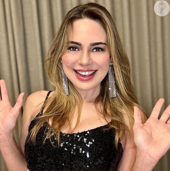 Rachel Sheherazade: flow lips é uma espécie de micropigmentação labial, que cria um efeito permanente, como se a pessoa estivesse sempre com um batom claro