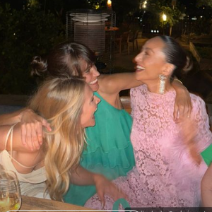 Sabrina Sato saiu de Milão na semana de moda e foi para Ibiza ser a madrinha do casamento de Ronaldo e Celina