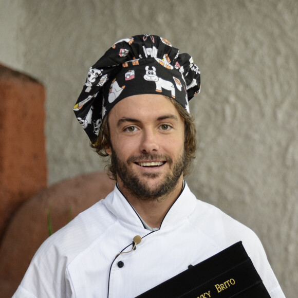 Acidente de Kayky Brito: laudo da perícia indicou que motorista que atingiu o ator precisava estar mais de 26 metros de distância do artista para evitar o atropelamento por conta da decisão dele atravessar correndo a pista