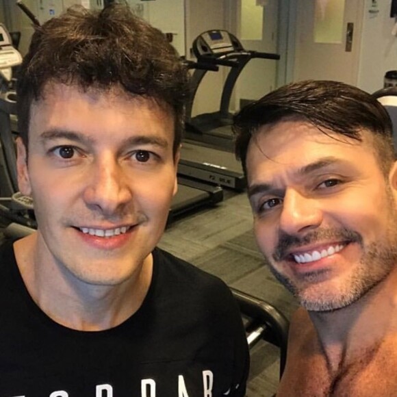 Irmão de Rodrigo Faro, Danilo Faro veio a público negar a informação e criticou o veículo que divulgou a notícia