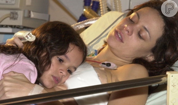 Morte de Fernanda (Vanessa Gerbelli) sensibilizou os colegas, como Bruna Marquezine, a eterna Salete