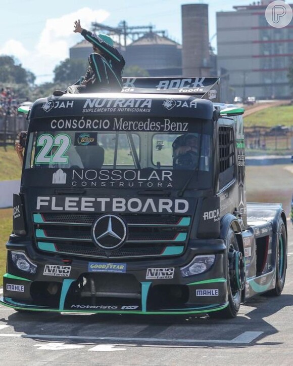 Caio Castro dirige um Mercedes-Benz #22 na Copa Truck