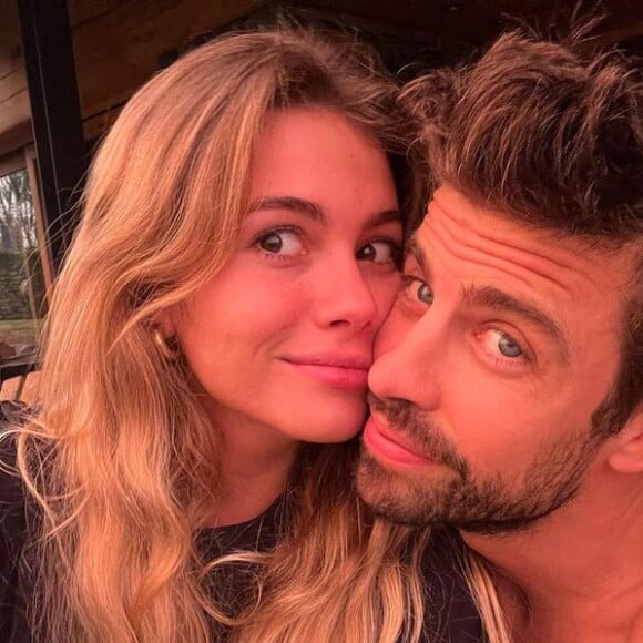 Piqué teria traído Shakira com Clara Chía